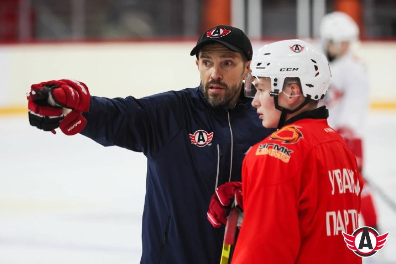 Бывший форвард «Детройта» и сборной России Павел Дацюк перестал работать с молодыми игроками «Автомобилиста» — PRO наш «Хоккей»