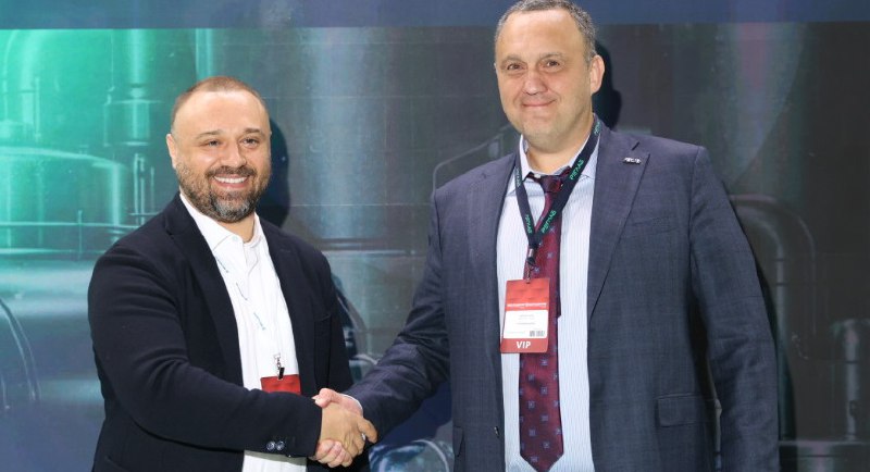 ЗАЯВКА НА 1,5 МИЛЛИОНАЧуть не самый известный российский чиподизайнер "Байкал Электроникс" (с 2021-го – в ГК "Вартон" Дениса Фролова) и молодой разработчик систем промышленной автоматизации "РегЛаб" (открыт в марте 2022-го ГК "Прософт-Системы") заключил форвардный контракт на поставку не менее 1,5 млн микроконтроллеров Baikal-U — Новости IT | Вашу Цифру!